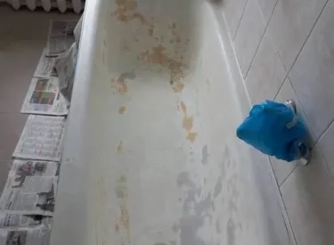 Изношенная ванна
